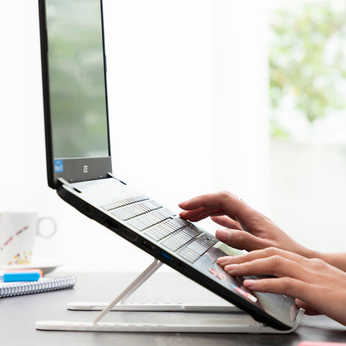Hopfällbart och justerbart Laptopstativ - Flappot